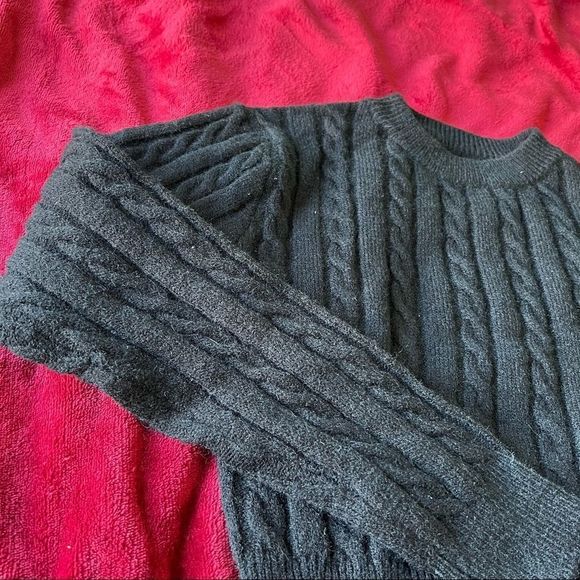 Black knit sweater  - Picture 2 of 3